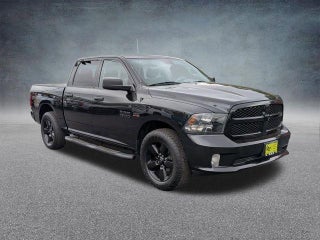 2016 RAM 1500 4WD Crew Cab 5.7 Ft Box Express