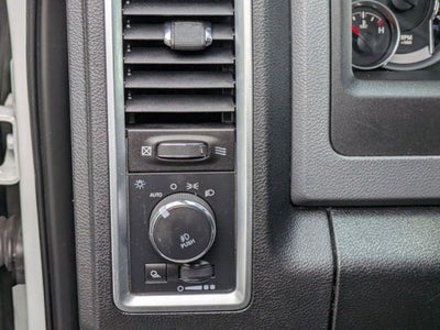 2015 RAM 1500 4WD Crew Cab 5.7 Ft Box Big Horn