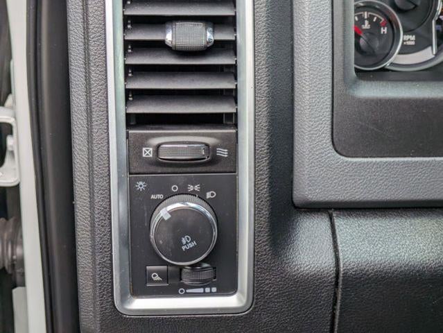 2015 RAM 1500 4WD Crew Cab 5.7 Ft Box Big Horn