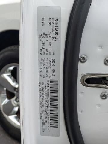 2015 RAM 1500 4WD Crew Cab 5.7 Ft Box Big Horn