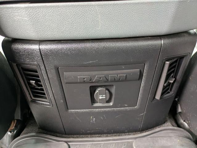 2015 RAM 1500 4WD Crew Cab 5.7 Ft Box Outdoorsman
