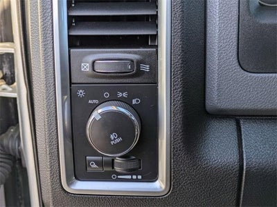 2014 RAM 1500 4WD Crew Cab 5.7 Ft Box Big Horn