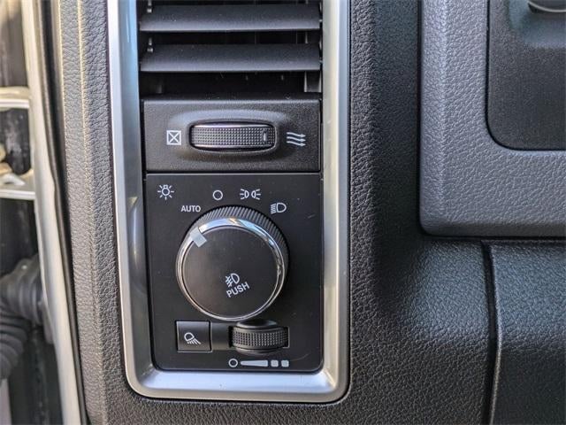 2014 RAM 1500 4WD Crew Cab 5.7 Ft Box Big Horn