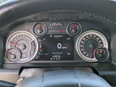 2014 RAM 1500 4WD Crew Cab 5.7 Ft Box Big Horn