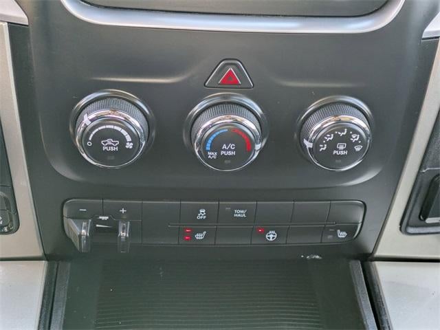 2014 RAM 1500 4WD Crew Cab 5.7 Ft Box Big Horn