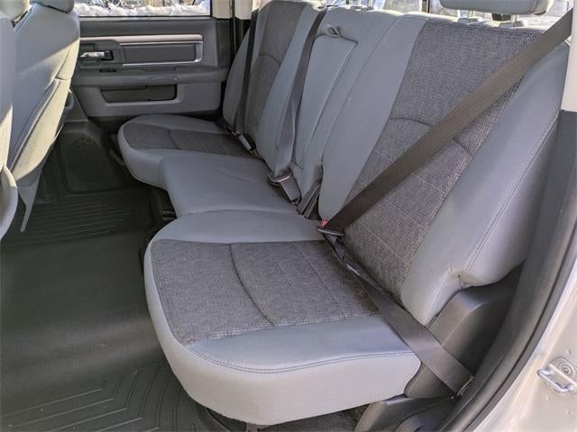 2014 RAM 1500 4WD Crew Cab 5.7 Ft Box Big Horn