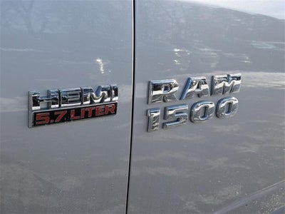 2014 RAM 1500 4WD Crew Cab 5.7 Ft Box Big Horn