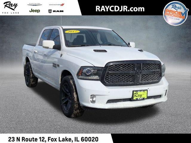 2017 RAM 1500 Night 4x4 Crew Cab 5'7" Box