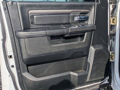 2017 RAM 1500 Night 4x4 Crew Cab 5'7" Box