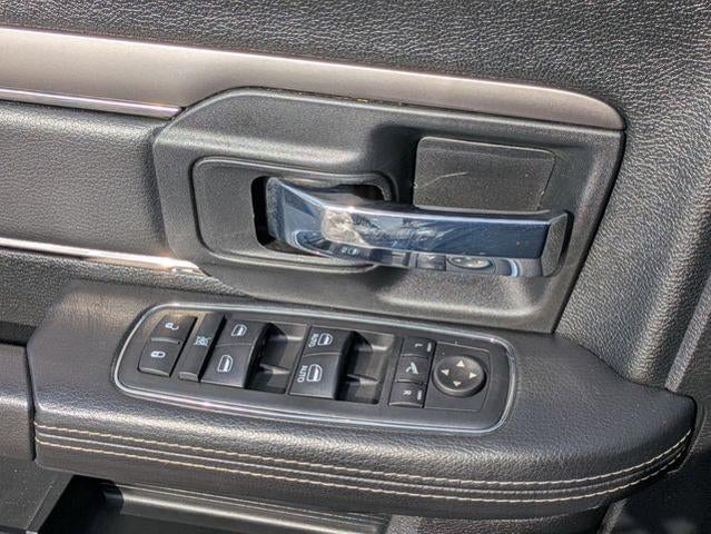 2017 RAM 1500 Night 4x4 Crew Cab 5'7" Box