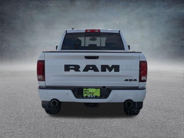 2017 RAM 1500 Night 4x4 Crew Cab 5'7" Box