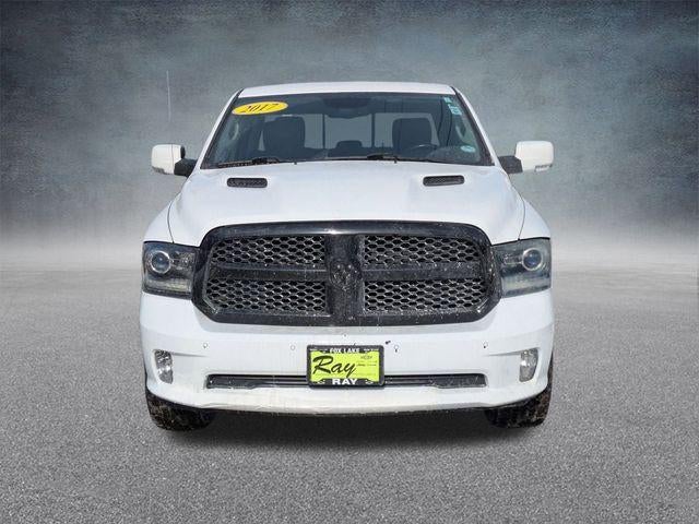 2017 RAM 1500 Night 4x4 Crew Cab 5'7" Box