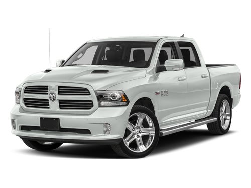 2017 RAM 1500 Night 4x4 Crew Cab 5'7" Box
