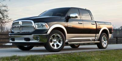 2017 RAM 1500 Night 4x4 Crew Cab 5'7" Box