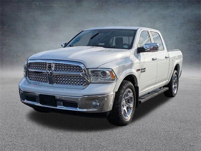 2018 RAM 1500 Laramie 4x4 Crew Cab 5'7" Box