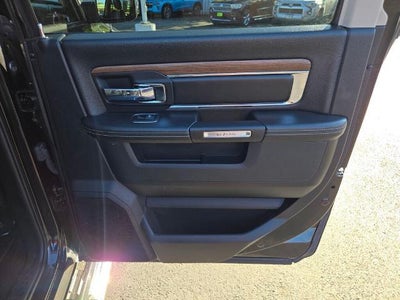 2017 RAM 1500 Laramie 4x4 Crew Cab 5'7" Box