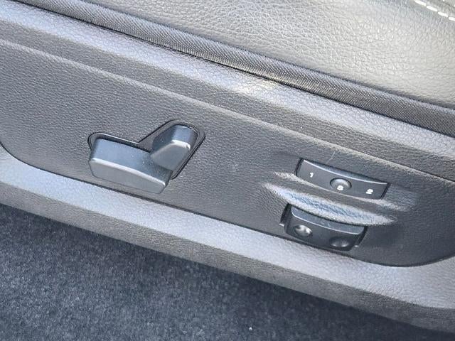 2017 RAM 1500 Laramie 4x4 Crew Cab 5'7" Box