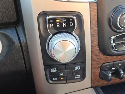2017 RAM 1500 Laramie 4x4 Crew Cab 5'7" Box