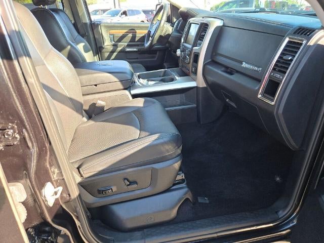 2017 RAM 1500 Laramie 4x4 Crew Cab 5'7" Box