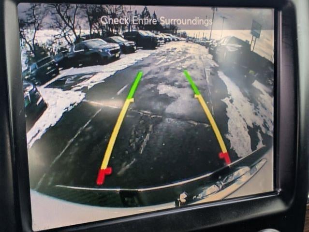 2017 RAM 1500 Laramie 4x4 Crew Cab 5'7" Box