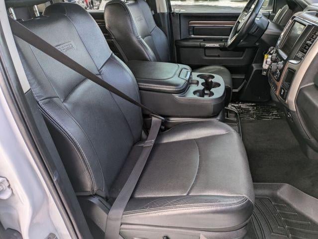 2017 RAM 1500 Laramie 4x4 Crew Cab 5'7" Box