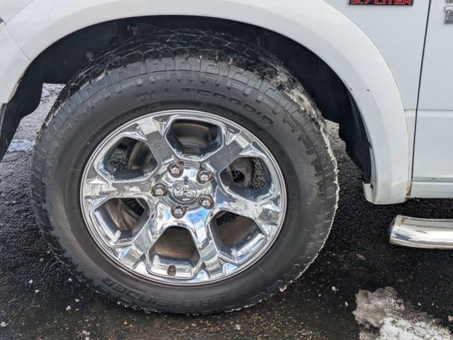 2017 RAM 1500 Laramie 4x4 Crew Cab 5'7" Box