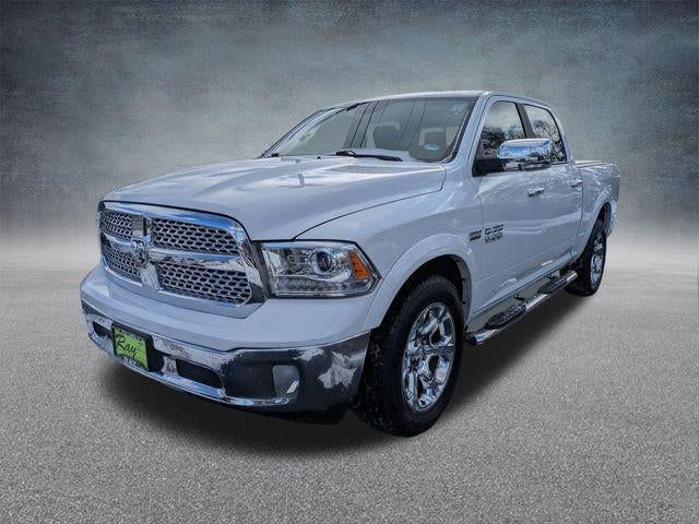 2017 RAM 1500 Laramie 4x4 Crew Cab 5'7" Box