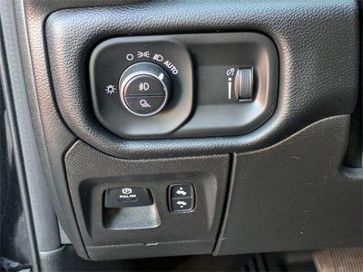 2021 RAM 1500 Big Horn 4x4 Crew Cab 5'7" Box