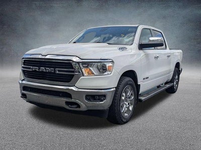 2019 RAM 1500 Big Horn/Lone Star 4x4 Crew Cab 5'7" Box