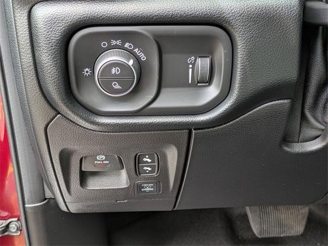 2020 RAM 1500 Big Horn 4x4 Crew Cab 5'7" Box