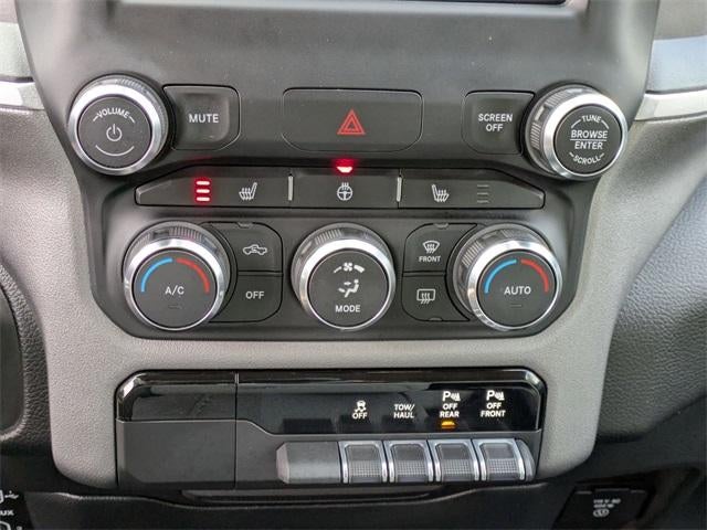 2020 RAM 1500 Big Horn 4x4 Crew Cab 5'7" Box