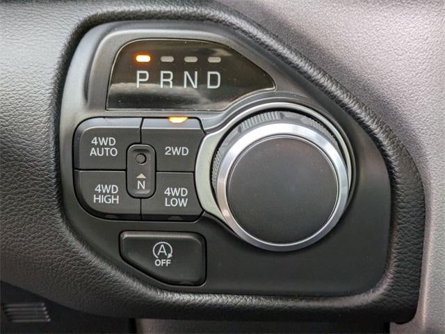 2020 RAM 1500 Big Horn 4x4 Crew Cab 5'7" Box