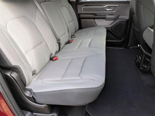 2020 RAM 1500 Big Horn 4x4 Crew Cab 5'7" Box