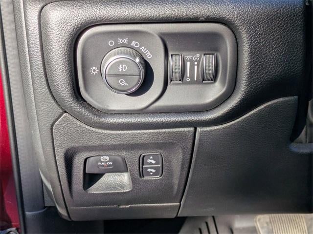 2022 RAM 1500 Laramie 4x4 Crew Cab 5'7" Box