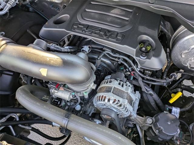 2022 RAM 1500 Laramie 4x4 Crew Cab 5'7" Box