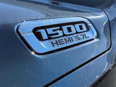 2022 RAM 1500 Laramie 4x4 Crew Cab 5'7" Box