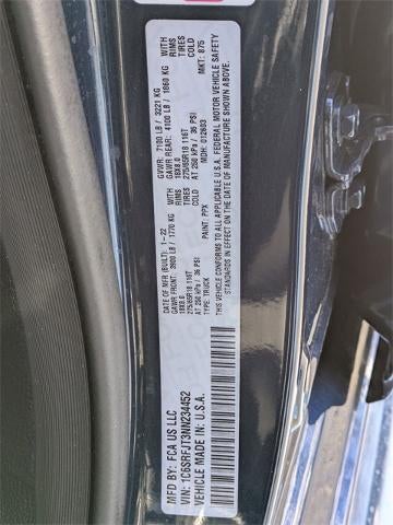 2022 RAM 1500 Laramie 4x4 Crew Cab 5'7" Box