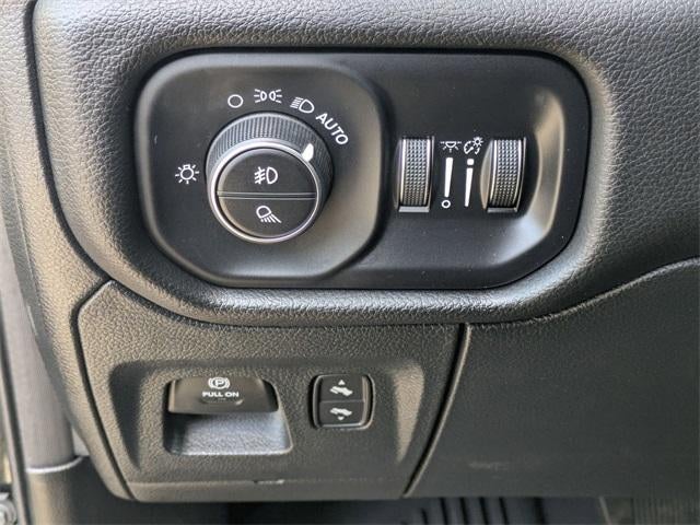 2023 RAM 1500 Laramie 4x4 Crew Cab 5'7" Box