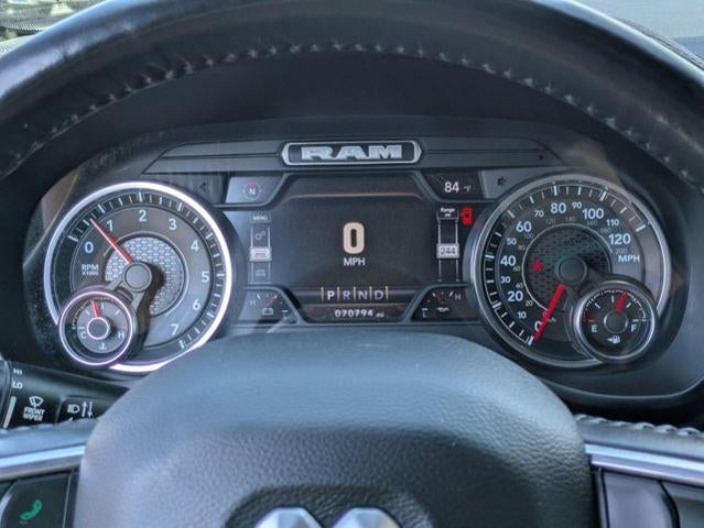2022 RAM 1500 Laramie 4x4 Crew Cab 5'7" Box