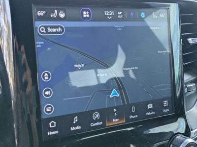 2022 RAM 1500 Laramie 4x4 Crew Cab 5'7" Box