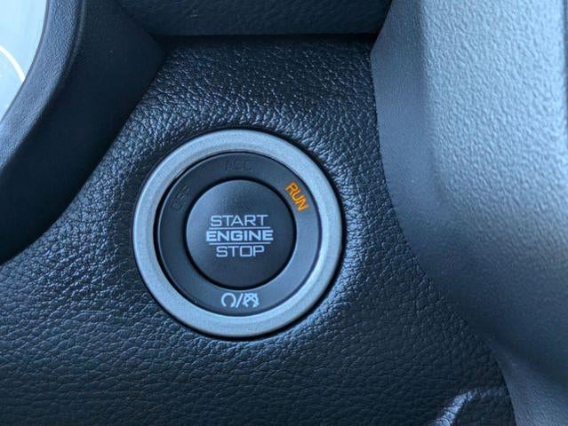2022 RAM 1500 Laramie 4x4 Crew Cab 5'7" Box