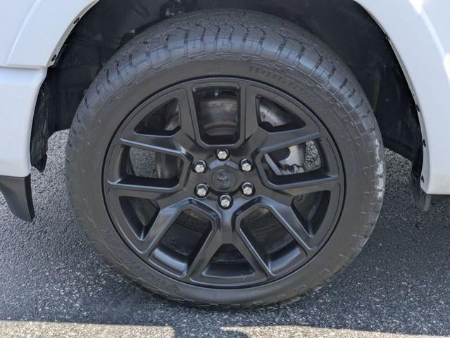 2022 RAM 1500 Laramie 4x4 Crew Cab 5'7" Box