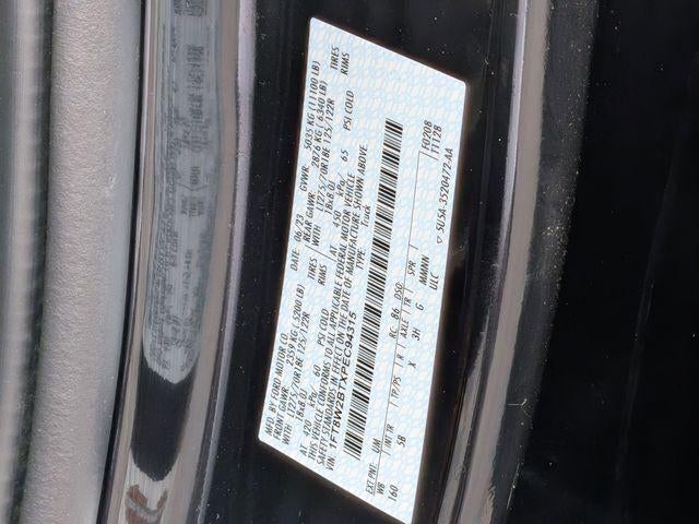 2023 Ford Super Duty F-250 SRW LARIAT 4WD Crew Cab 6.75' Box