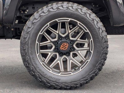 2023 Ford Super Duty F-250 SRW LARIAT 4WD Crew Cab 6.75' Box