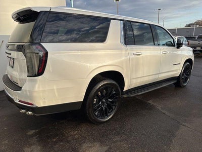 2025 Chevrolet Suburban 4WD Premier