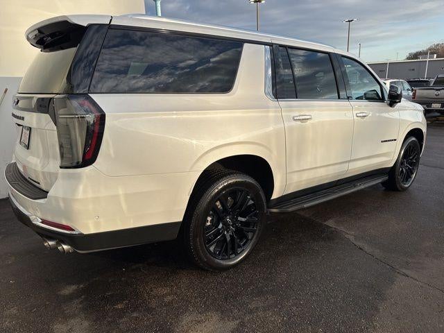 2025 Chevrolet Suburban 4WD Premier