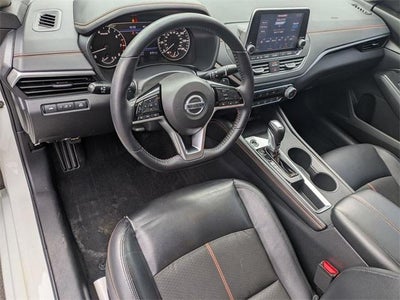 2019 Nissan Altima 2.5 SR Sedan