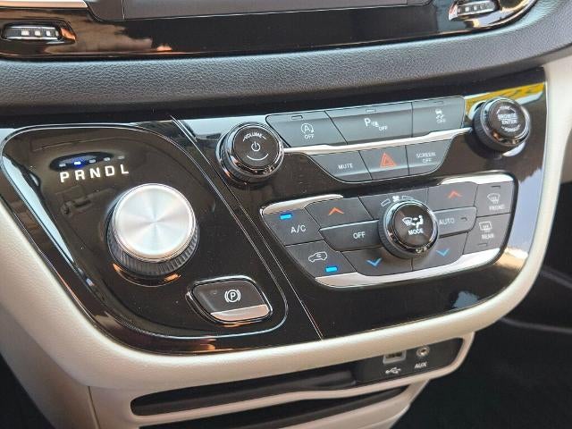 2020 Chrysler Pacifica Touring L FWD