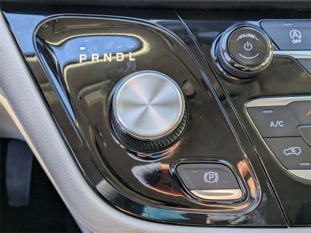 2023 Chrysler Voyager LX FWD