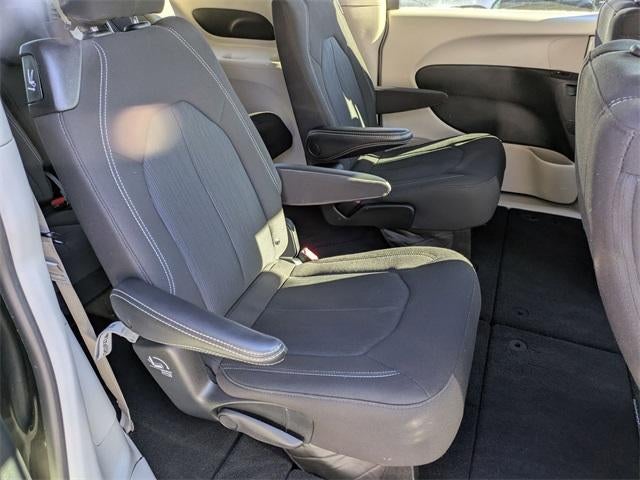 2023 Chrysler Voyager LX FWD